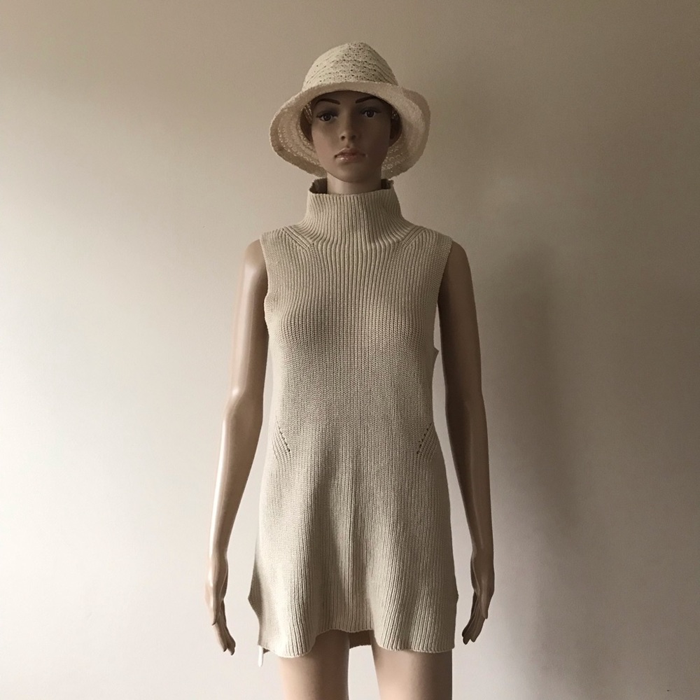 525 America Sleeveless turtle neck sweater top XS